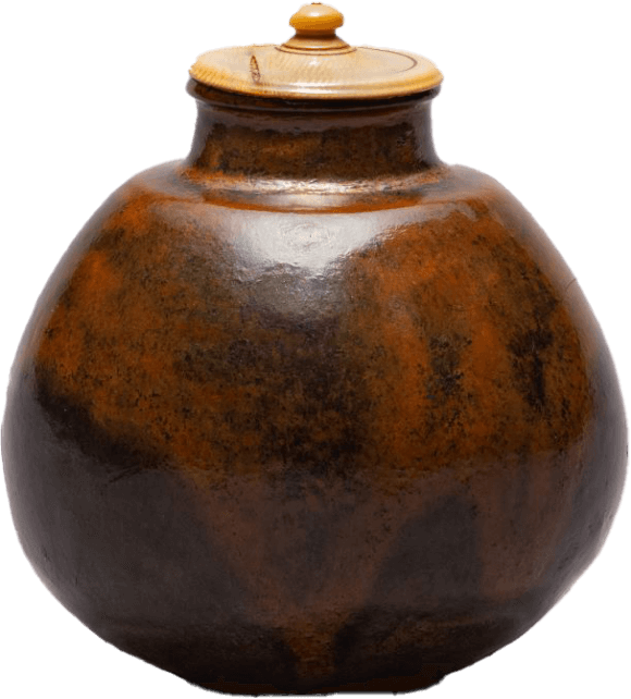 Tea caddy in nasu (eggplant) shape Known as “Tsukumo-nasu” Karamono (Chinese) ware